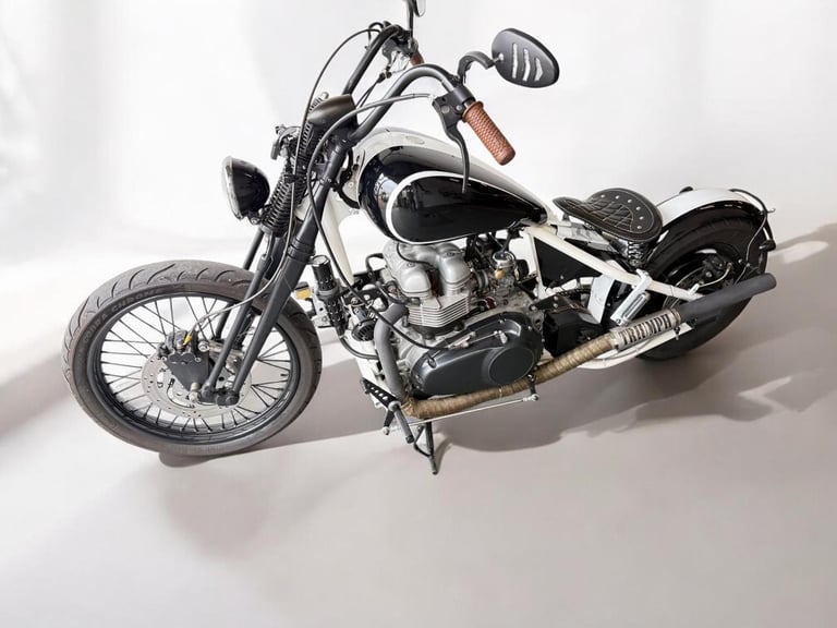 2002 Triumph Bobber Custom Built, Bonneville America Bobber