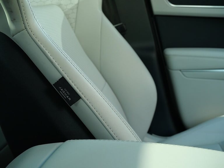 2022 Jaguar F-Pace 2.0 D200 MHEV R-Dynamic HSE SUV 5dr Diesel Auto AWD Euro 6 (s/s) (204 ps) SUV ...