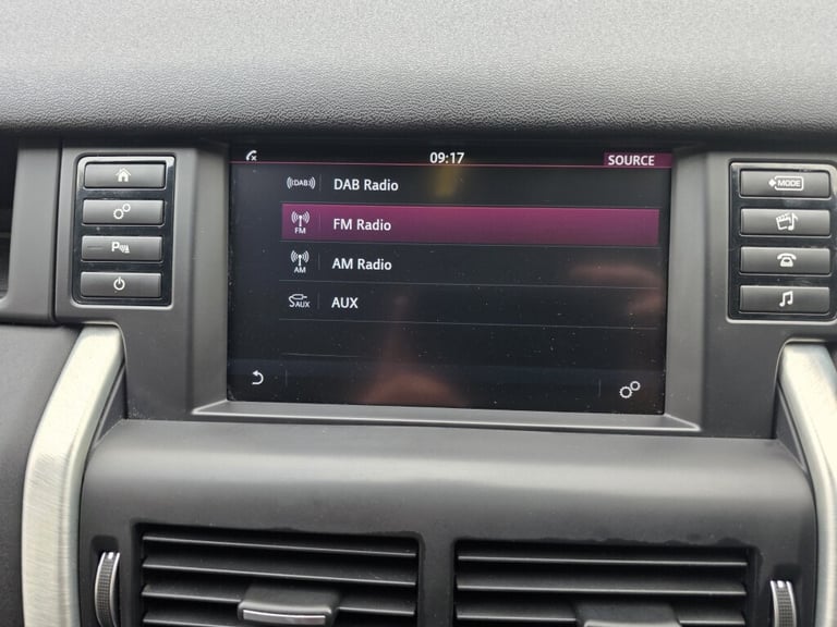 2016 Land Rover Discovery Sport 2.0 TD4 SE 5DR Manual Estate Diesel Manual