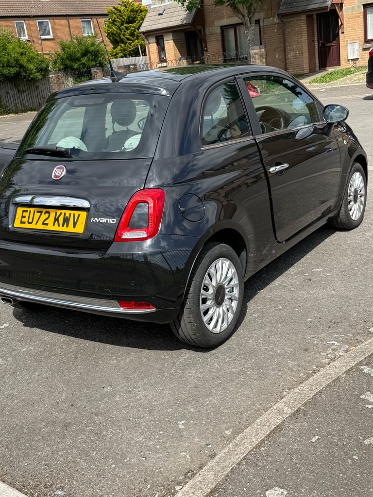 Fiat 500 hybrid, low mileage 72 reg 