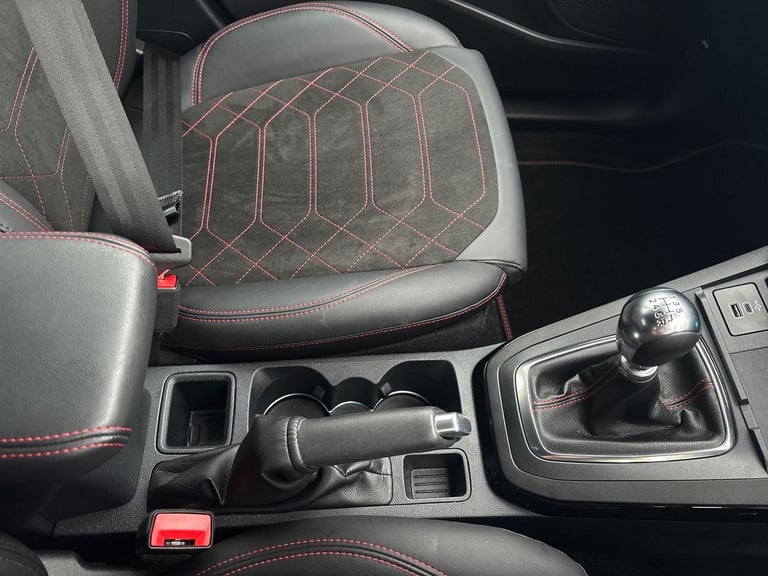 2025 Ford Puma 1.0 EcoBoost Hybrid mHEV ST-Line X 5dr Hatchback PETROL Manual