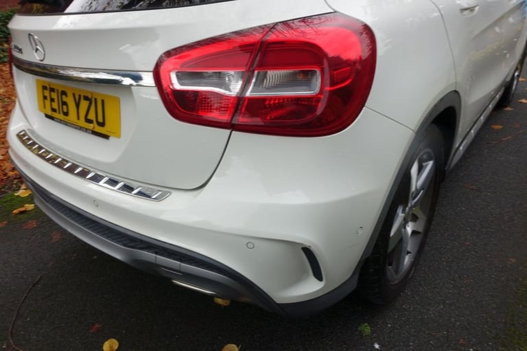 2016 Mercedes-Benz GLA GLA 200d AMG Line 5dr Auto [Executive] ESTATE DIESEL Automatic