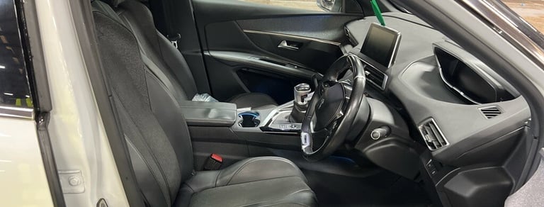 2018 Peugeot 3008 1.5 BlueHDi GT Line Premium 5dr ++ PANROOF / NAV / CAMERA / ULEZ / DAB ++ HATCH...