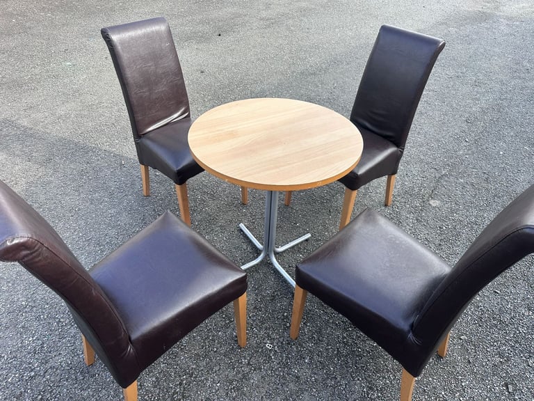 Dining table with 4 chairs for £80