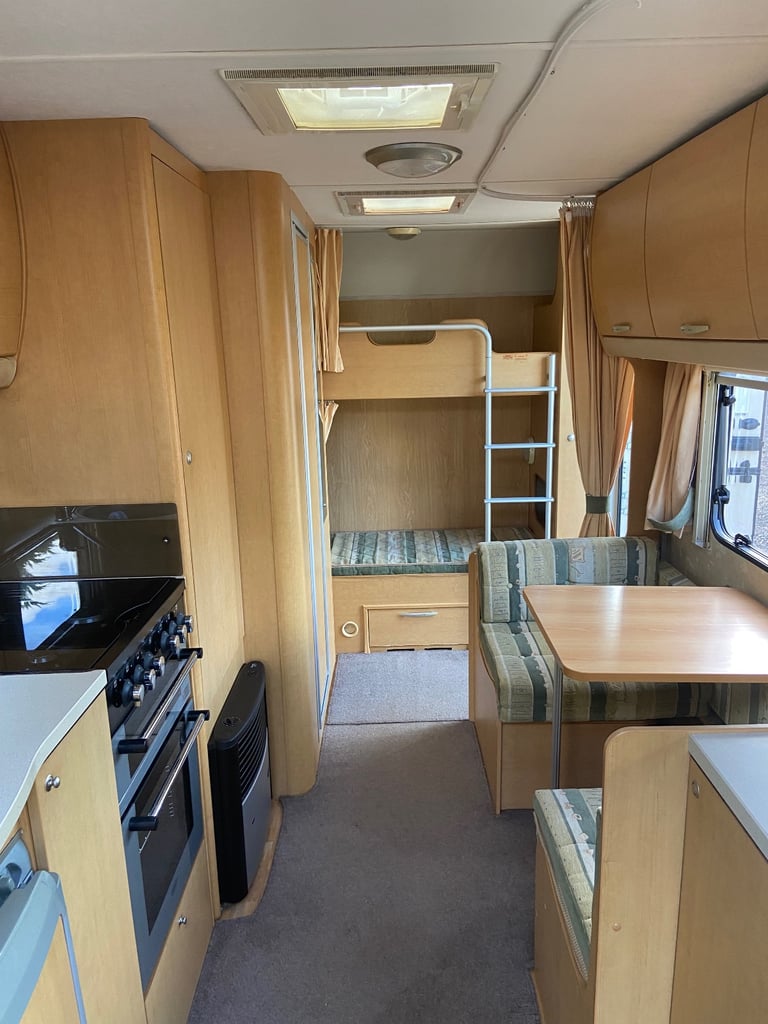 Abbey Aventura 6 Berth Caravan 