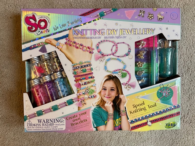 image for Brand new kids Knitting DIY Jewellery set