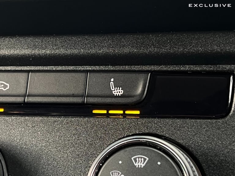 2024 Volkswagen Transporter 2.0 BiTDI 204 Highline Kombi Van 4MOTION DSG WINDOW VAN Diesel Automatic