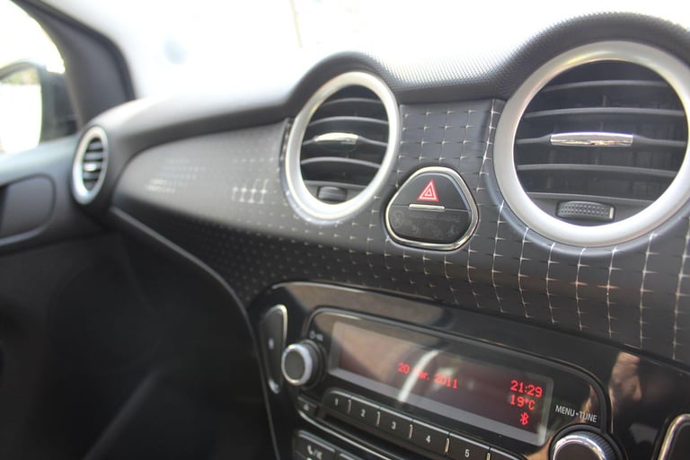 VAUXHALL ADAM 1.2 i SLAM 2016