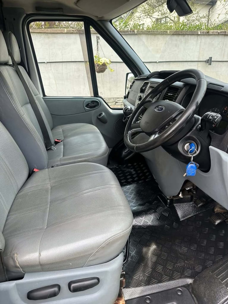 *price drop* Ford transit Sport 2.2 TDCI 6 speed manual