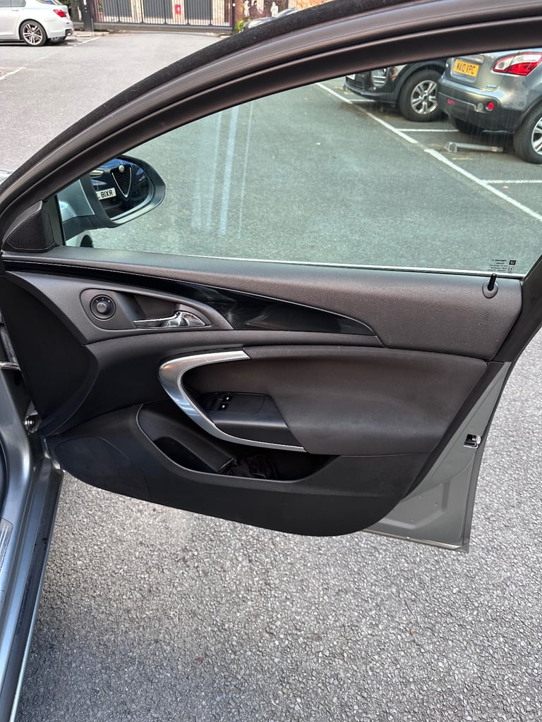 Vauxhall, INSIGNIA, Hatchback, 2013, Manual, 1956 (cc), 5 doors