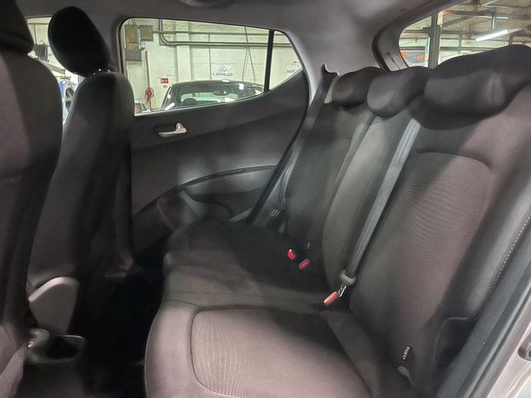 2017 Hyundai i10 1.2 Premium Euro 6 5dr HATCHBACK Petrol Manual