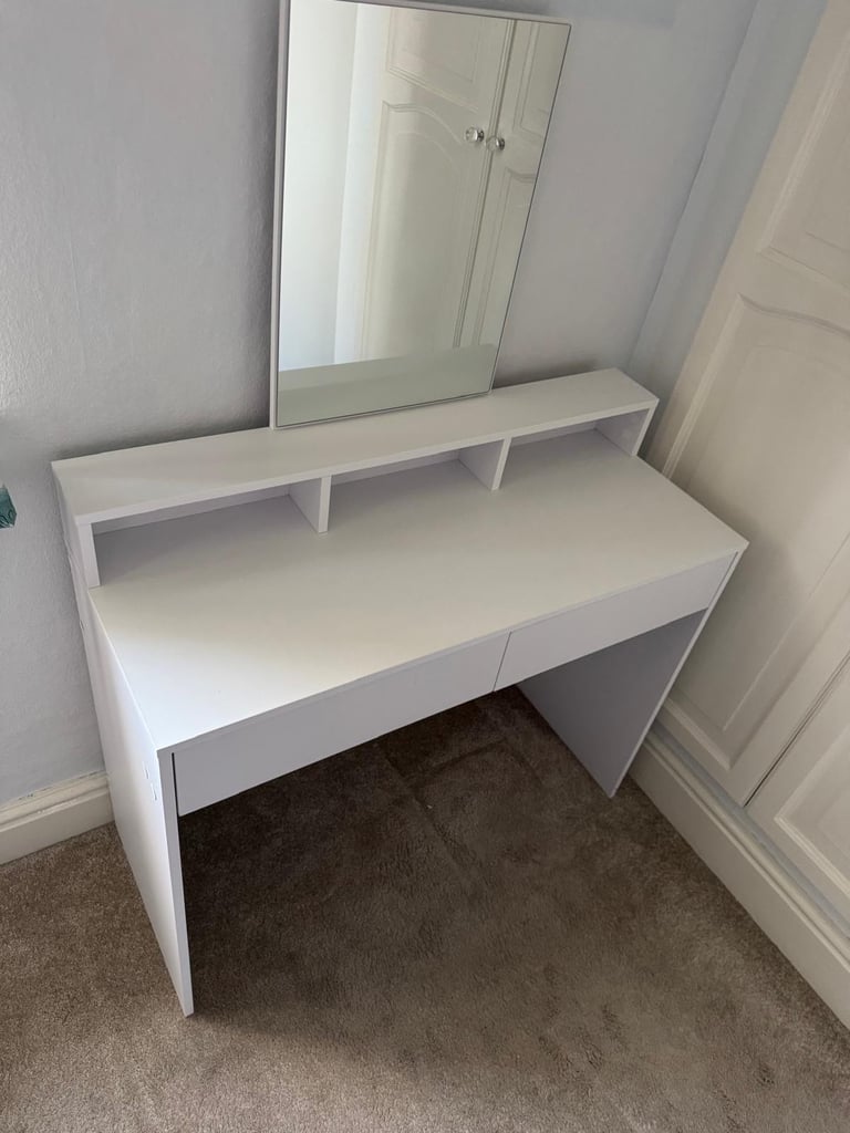 New  VASAGLE Modern Makeup Vanity Dressing Table 