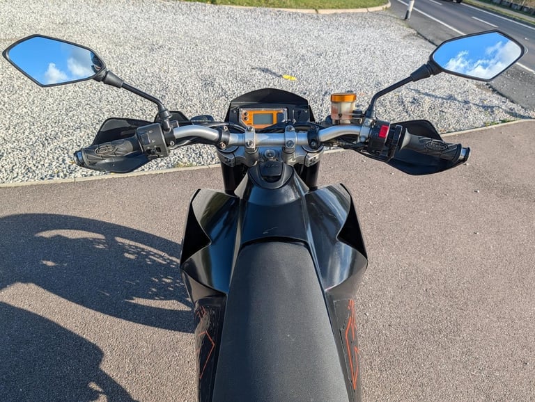 2005 KTM 950 SUPERMOTO