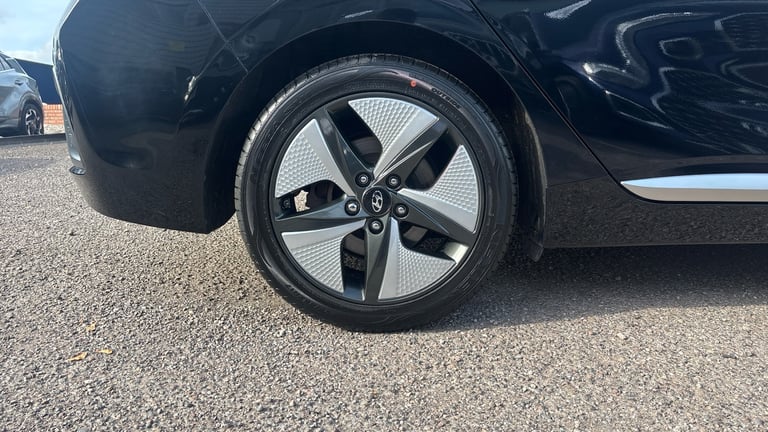 2021 Hyundai IONIQ 1.6 GDi Hybrid Premium SE 5dr DCT Hybrid Hatchback Hatchback Hybrid Automatic