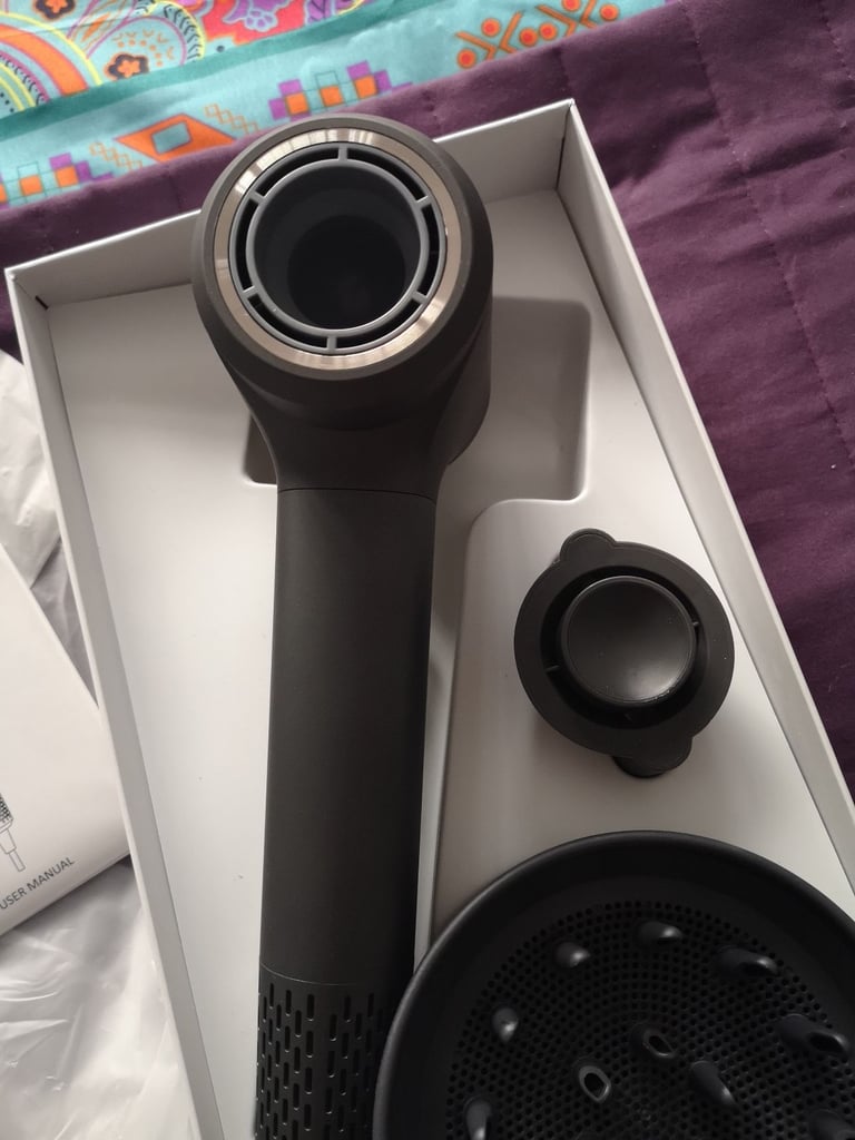 TQQ HAIRDRYER WITH DIFFUSER 