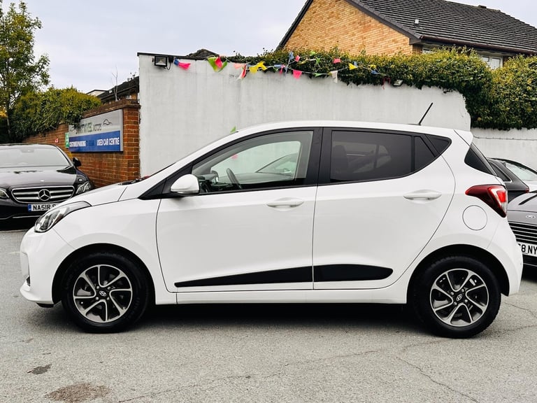 2019 Hyundai i10 1.0 Premium Euro 6 5dr HATCHBACK Petrol Manual