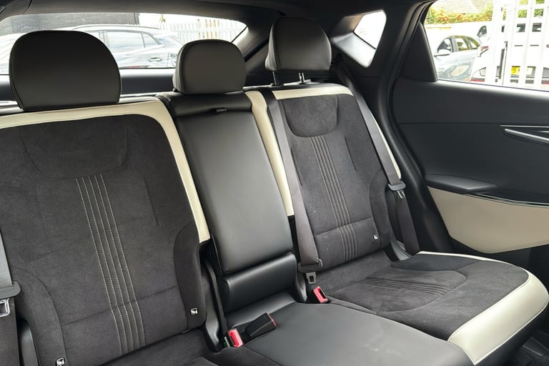  Kia Ev6 77.4kwh Gt Line S Hatchback 5dr Electric Auto Awd 320 Bhp Electric