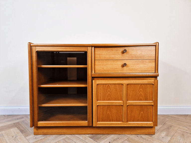 Parker Knoll Vintage Mid Century Medium Teak Entertainment Unit LP Record Player Cabinet BL715