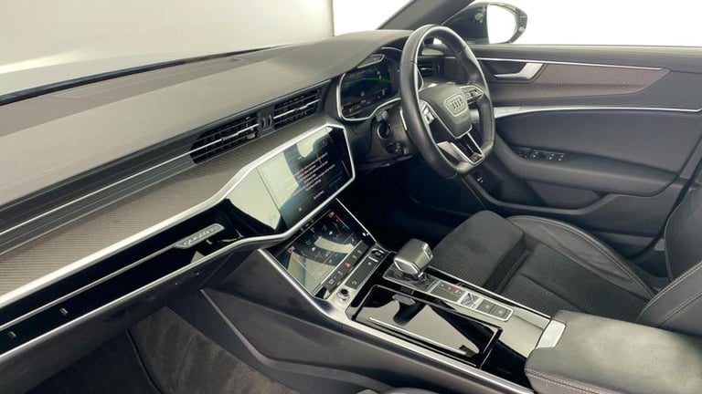 2022 Audi A6 Avant Black Edition 40 TDI quattro 204 PS S tronic Automatic Estate Diesel Automatic
