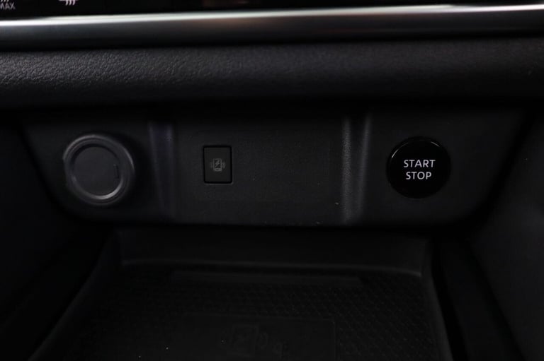 2023 Nissan Qashqai 1.5 h e-POWER Kuro Edition Auto Euro 6 (s/s) 5dr HATCHBACK PETROL/ELECTRIC Au...