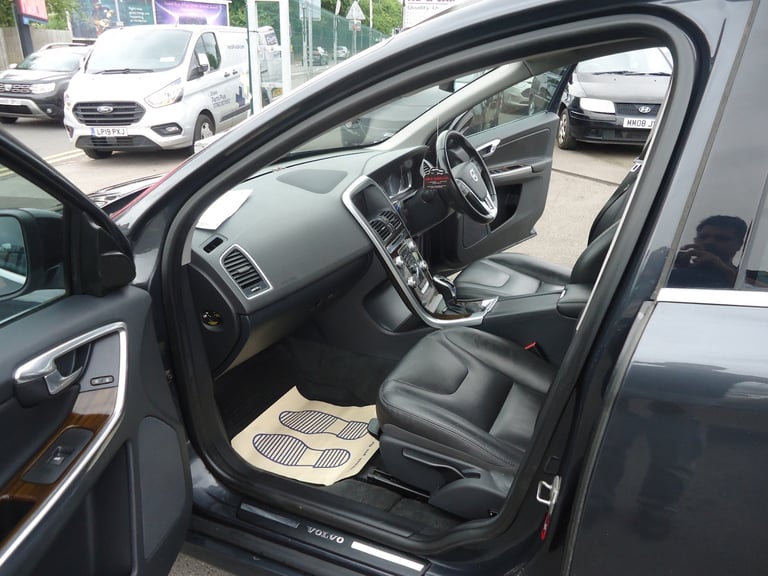 2015 VOLVO XC60 D4 [190HP] 2.4 DIESEL AWD AUTOMATIC SERVICE HISTORY WE PUT NEW T