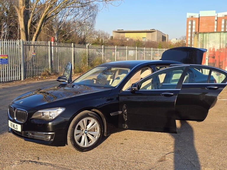 2013 BMW 7 Series 4.4 750Li V8 SE Auto Euro 5 (s/s) 4dr Saloon Petrol Automatic