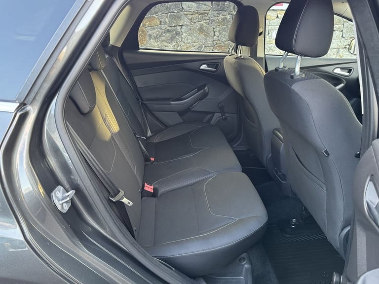 2015 Ford Focus 1.5 TDCi Zetec Estate 5dr Diesel Manual Euro 6 (s/s) (120 ps) Estate Diesel Manual