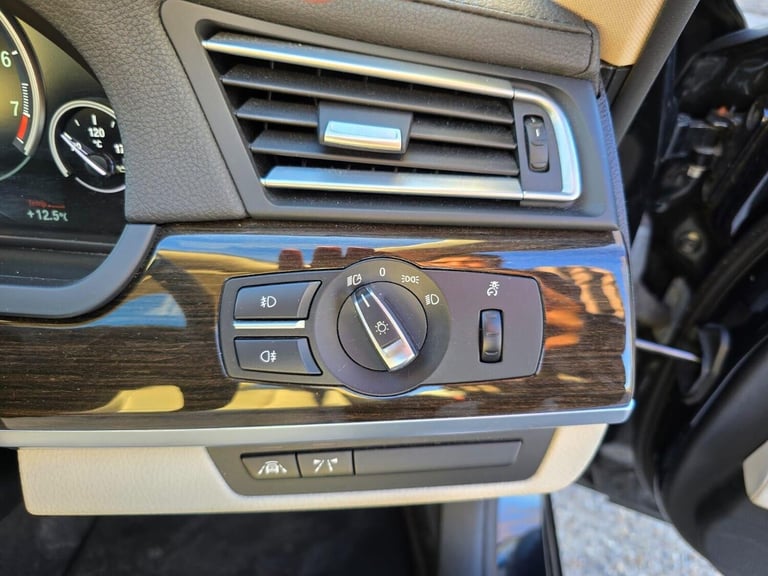 2013 BMW 7 Series 4.4 750Li V8 SE Auto Euro 5 (s/s) 4dr Saloon Petrol Automatic