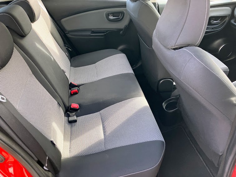 TOYOTA YARIS 1.5 VVT-h Icon Automatic 2015