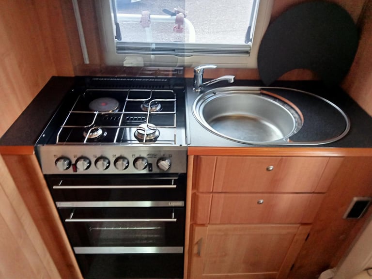 AUTO-TRAIL TRACKER EK SE 08 PLATE 