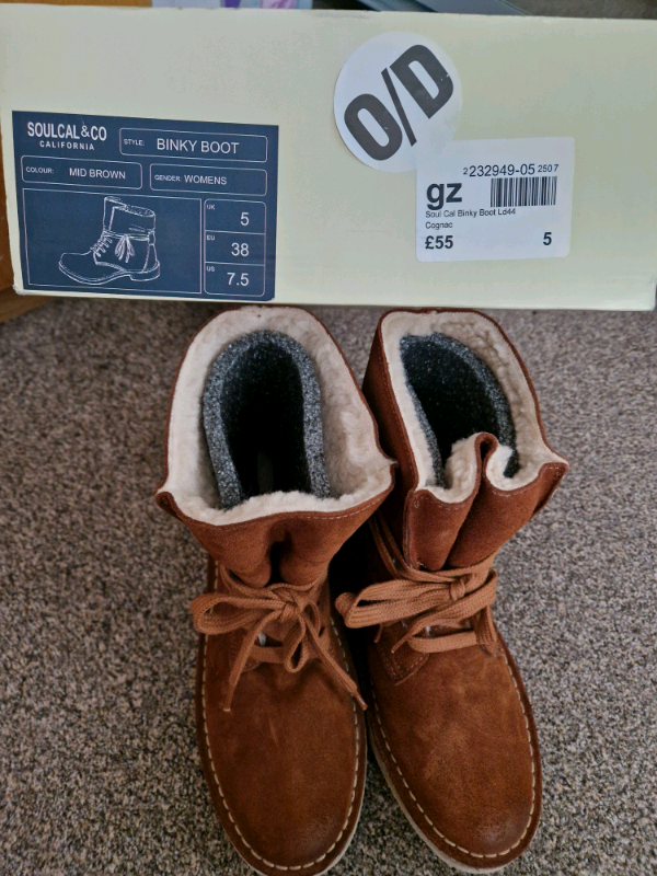 Like new black UGG boots | in Sutton, London | Gumtree