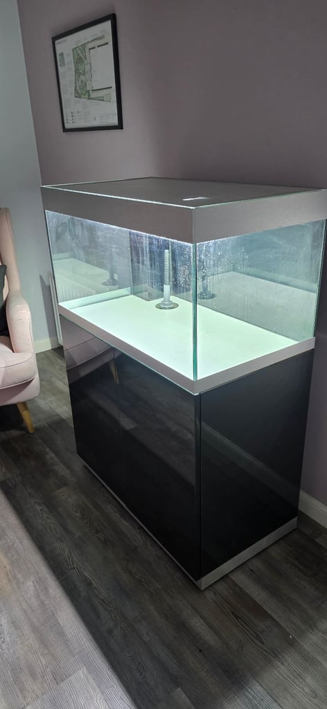 Oase Highline 200 Aquarium and accessories
