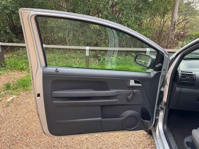 2009 Volkswagen Fox 1.2 6V Euro 4 3dr HATCHBACK Petrol Manual