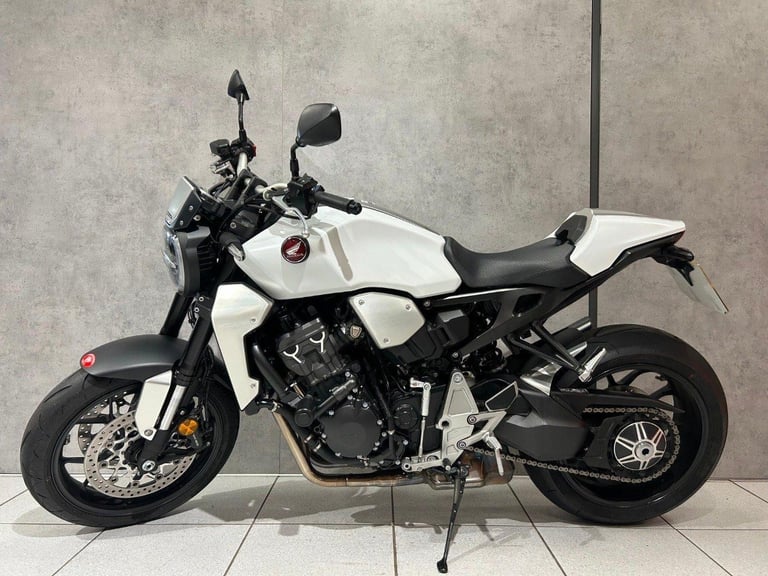 2020 Honda CB1000R+ Neo Sports Cafe - 6412 miles - STUNNING!!