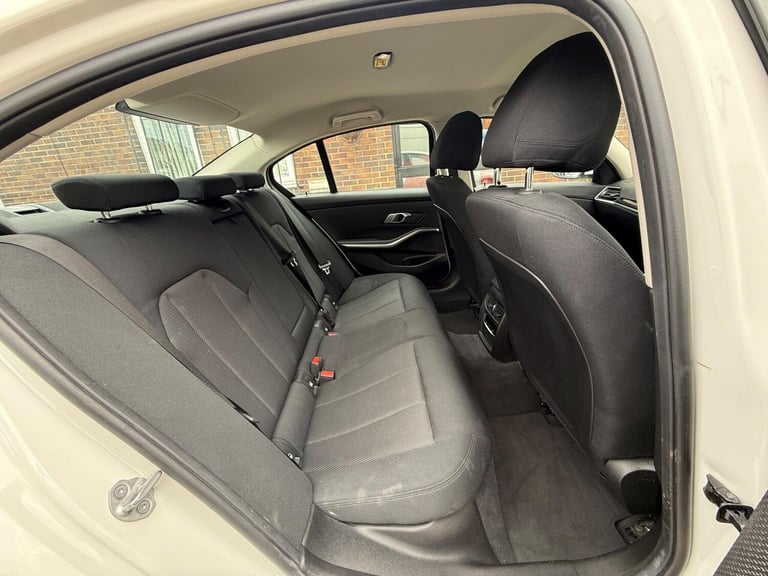 2021 BMW 3 Series 2.0 330e 12kWh SE Pro Auto Euro 6 (s/s) 4dr SALOON Petrol/Electric Hybrid Autom...