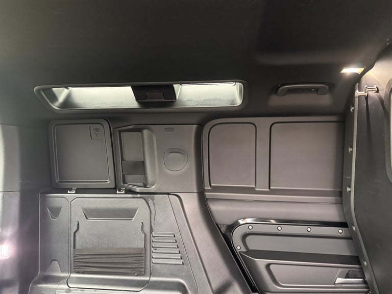 2023 Land Rover Defender 110 D300 HARD TOP X-DYNAMIC HSE COMMERCIAL NO VAT Car Derived Van Diesel...