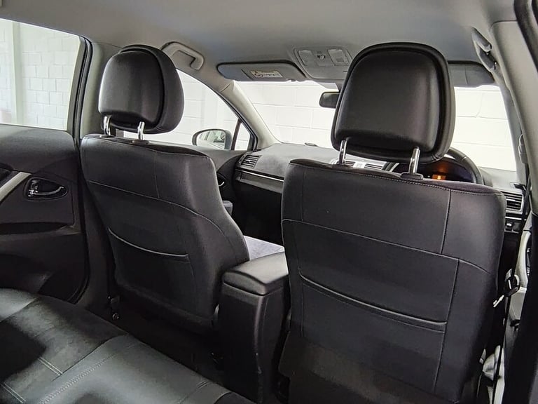2014 Toyota Avensis D-4D Icon Business Edition Saloon Diesel Manual