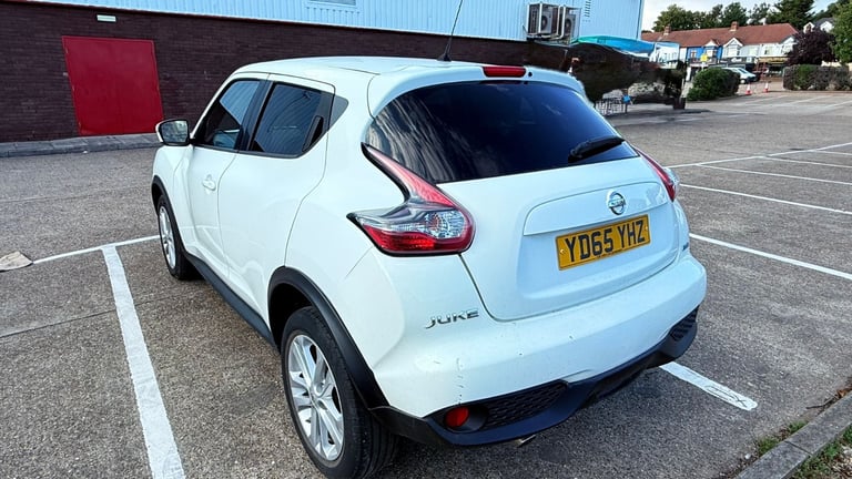 Nissan, JUKE, Hatchback, 2015, Manual, 1461 (cc), 5 doors