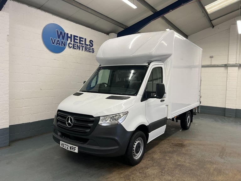2022 Mercedes-Benz Sprinter 2.0 315 CDI Progressive RWD L2 Euro 6 (s/s) 2dr Luton Diesel Manual