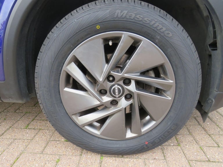 2023 Nissan Qashqai 1.3 DIG-T MHEV Acenta Premium XTRON Euro 6 (s/s) 5dr HATCHBACK Petrol/Electri...
