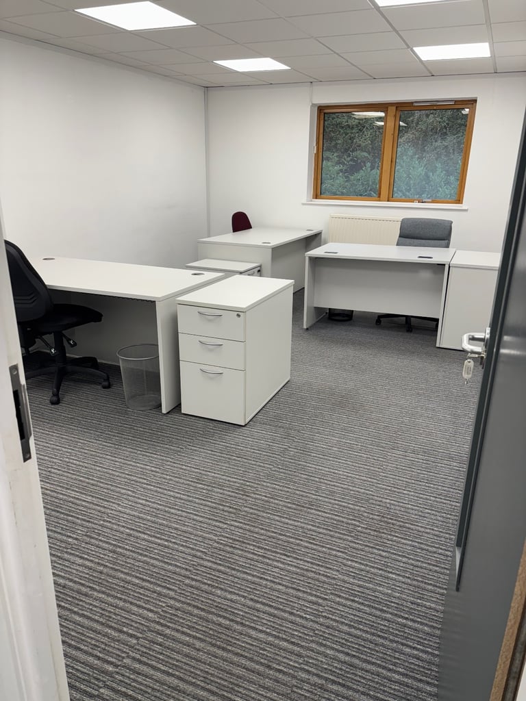 OFFICE SPACE TO LET LEEDS - BILLS & PARKING INCLUDED
