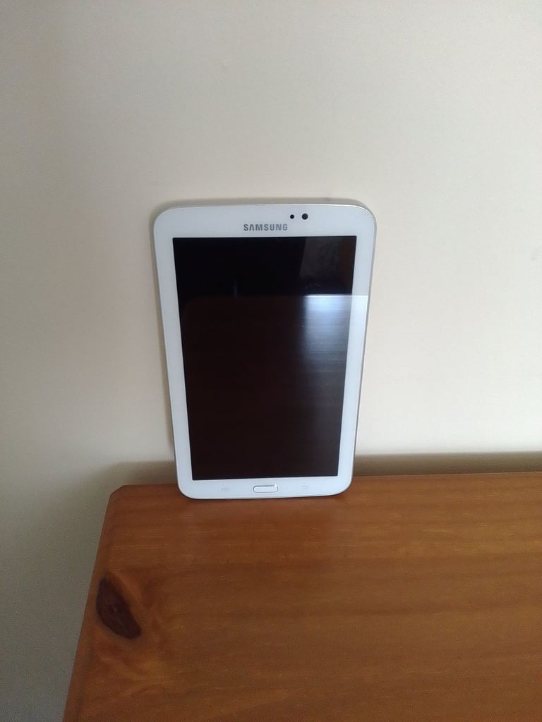 Samsung Galaxy Tab 3 , Model SM - T210