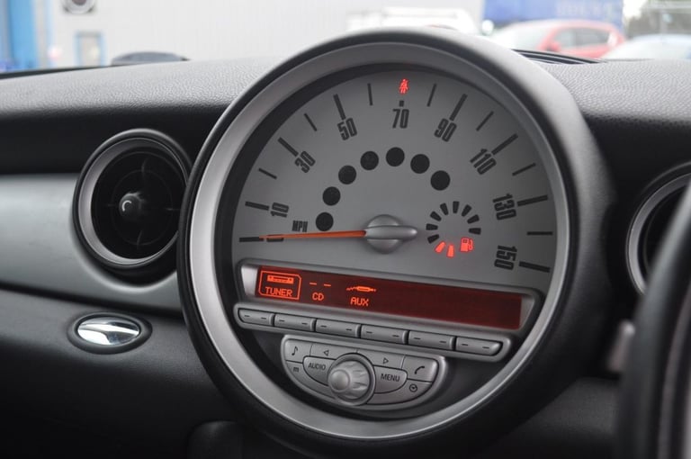 2007 MINI Hatch 1.6 Cooper Hatchback 3dr Petrol Manual Euro 4 (120 ps) Hatchback Petrol Manual