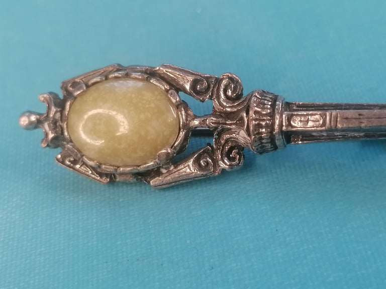 Vintage MIRACLE Celtic Scottish Staff Light green, marbled white stone Brooch Pin.