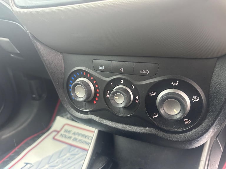 ALFA ROMEO MITO 1.4 TB MultiAir Distinctive 2013