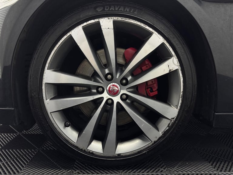 2014 Jaguar XJ 3.0d V6 Premium Luxury Auto Euro 5 (s/s) 4dr SALOON Diesel Automatic