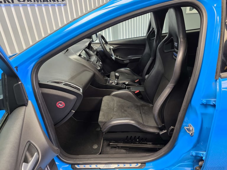 2017 Ford Focus 2.3T EcoBoost RS Hatchback 5dr Petrol Manual AWD Euro 6 (s/s) (350 ps) Hatchback ...