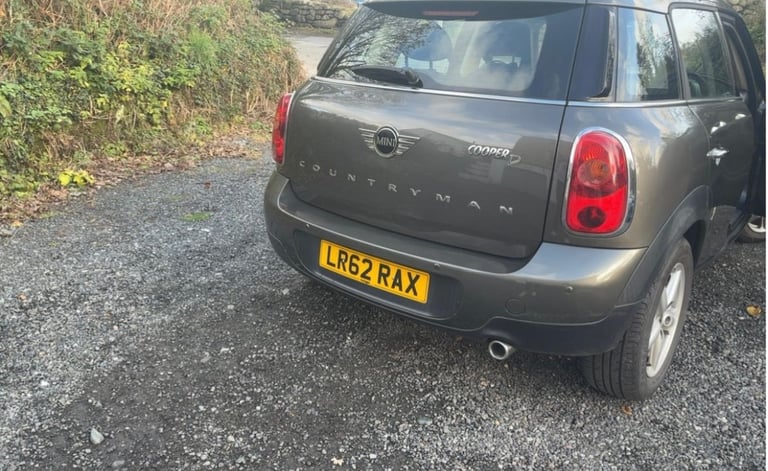 MINI Countryman 1.6 Cooper D (Diesel) – MOT until June 26 & Low Running Costs