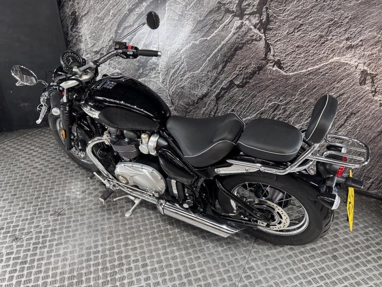 TRIUMPH SPEEDMASTER 1200 2025