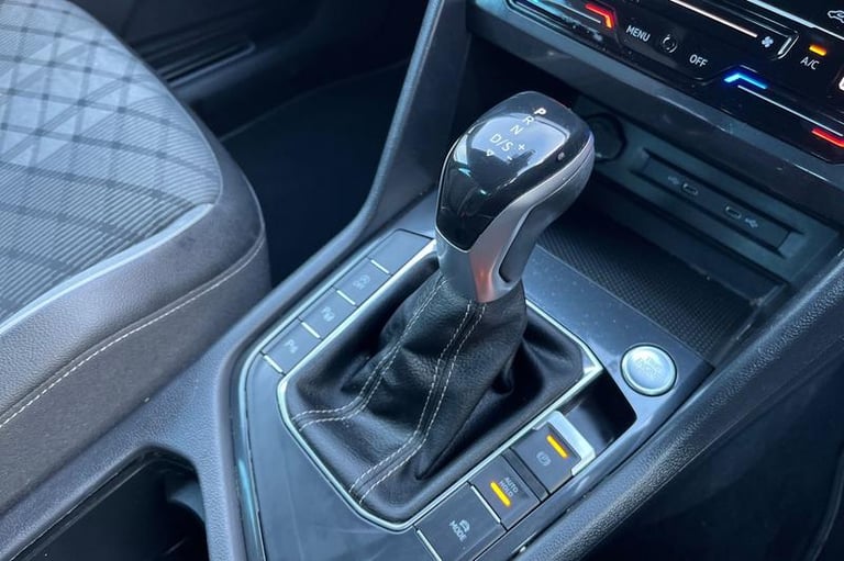 2022 Volkswagen Tiguan 2.0 TDI R-Line 5dr DSG ESTATE DIESEL Semi Automatic